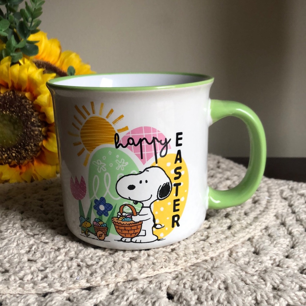 Peanuts Snoopy Happy Easter Mug